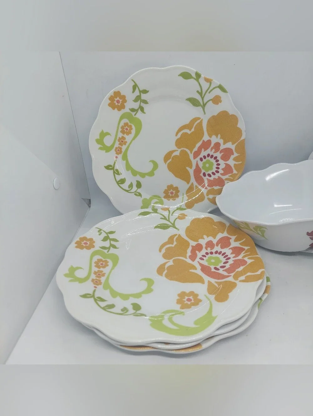 Better Homes Gardens Floral Citrus Plastic Dinnerware Salad Plates Bowls Lot 8